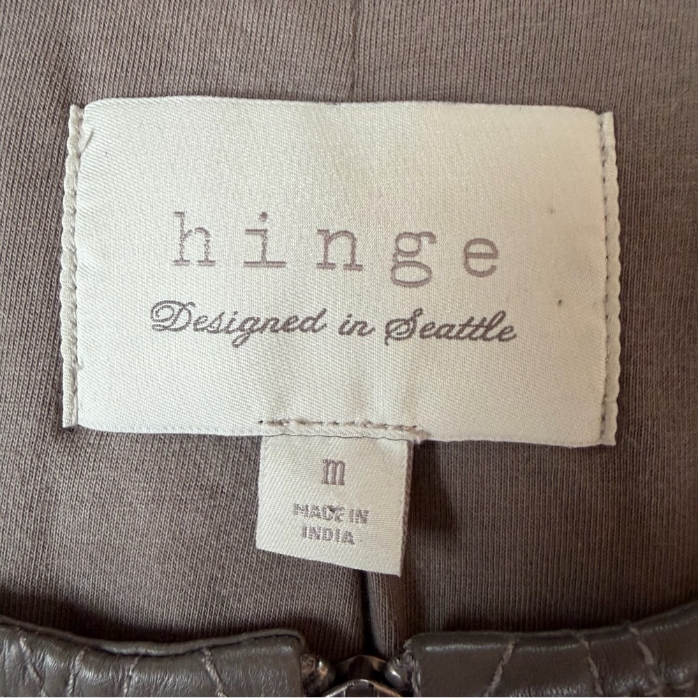 Hinge Gray Quilted Leather Jacket Designed in Seattle Zip Front Peplum Size M - Picture 3 of 4